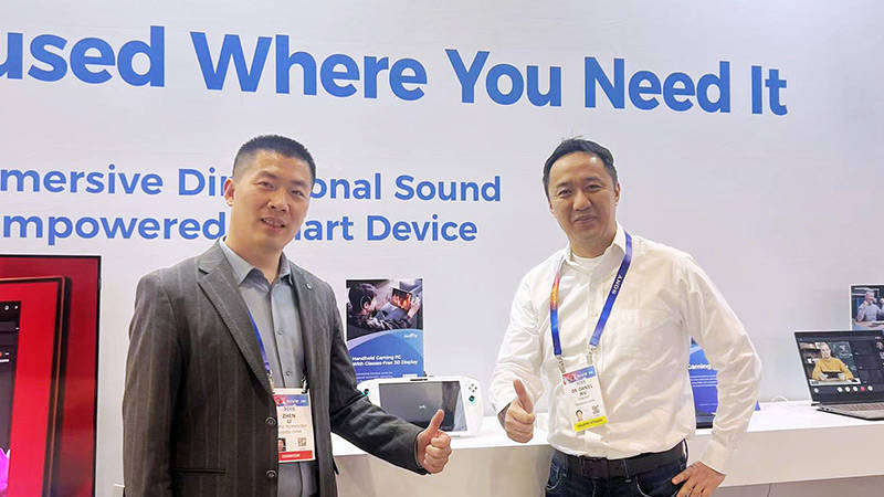 机3D One 搭载清听声学定向扬声器聚音屏技术CQ9电子最新网站CES 2025 腾讯游戏掌(图3)